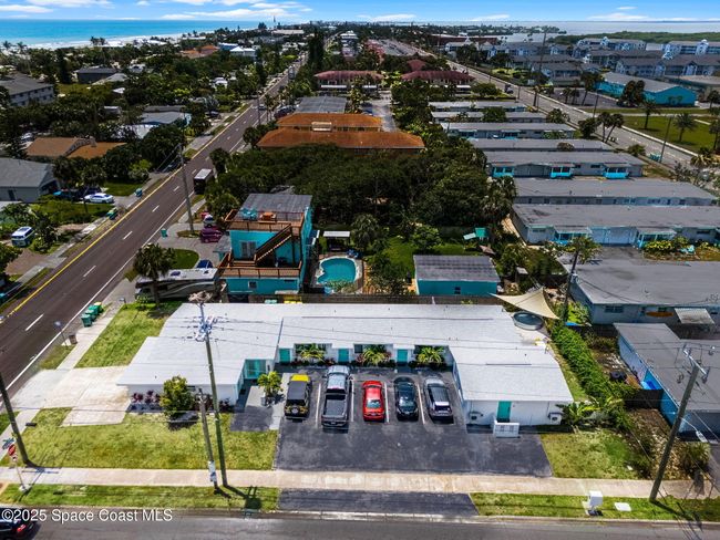 402 S Orlando Ave, Home with 0 bedrooms, 7 bathrooms and null parking in Cocoa Beach FL | Image 5