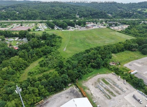 2715 Fairlawn Ave, Dunbar, WV, 25064-1024 | Card Image