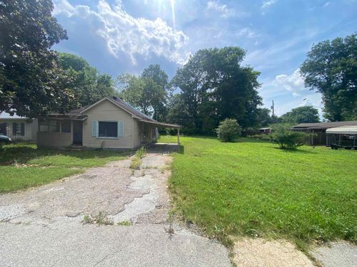 318 Gum Ave, Trumann, AR, 72472-3103 | Card Image