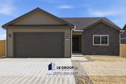 4588 Shale Cir, Mills, WY, 82644 | Card Image