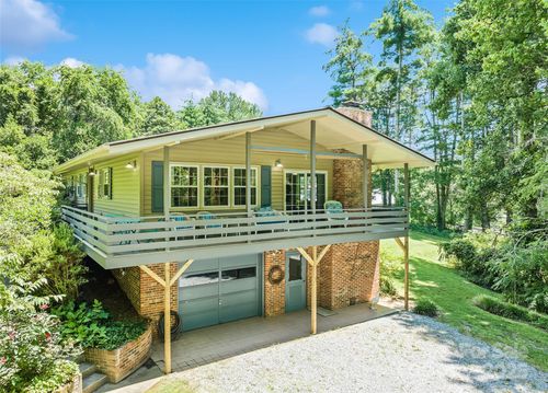975 Buchanan Loop, Sylva, NC, 28779-1243 | Card Image