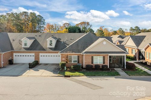 8380 Glacier Dr, Denver, NC, 28037-8994 | Card Image