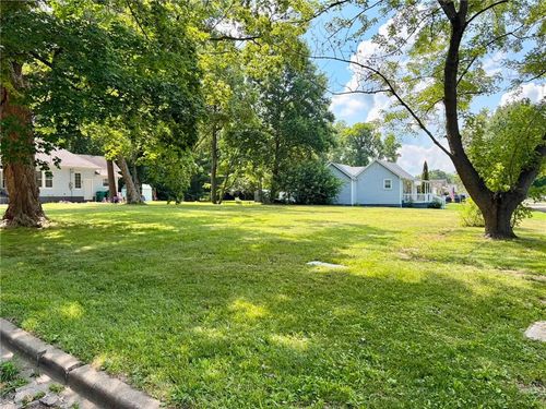 401 E Fifth Street, Pana, IL, 62557 | Card Image
