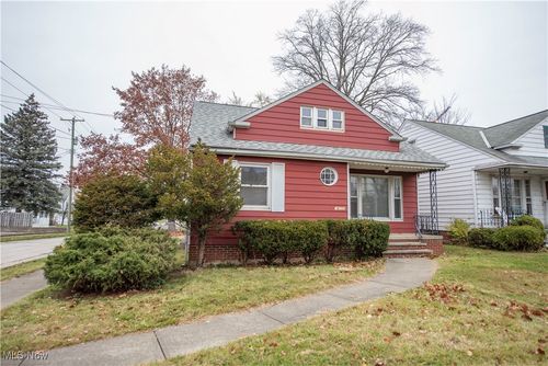 14305 Granger Rd, Maple Heights, OH, 44137-1017 | Card Image