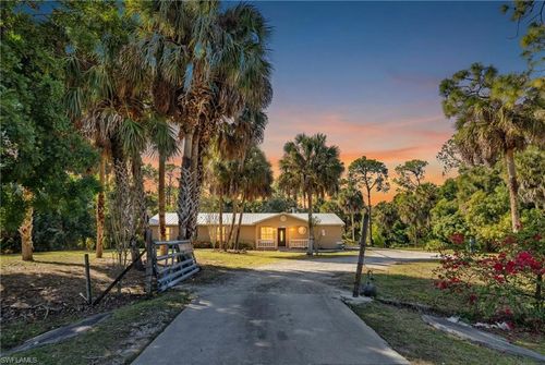 1867 17th St Sw, Naples, FL, 34117 | Card Image