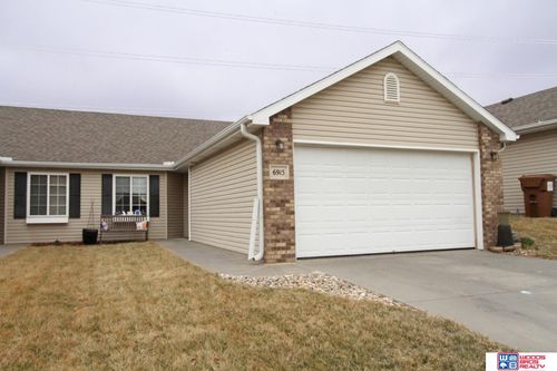 6915 Whitewater Lane, Lincoln, NE, 68521 | Card Image