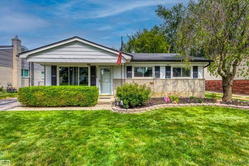 39508 Willmarth St, Harrison Township, MI, 48045-5723 | Card Image