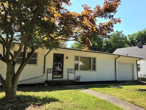 405 E Colt St, Windsor, MO, 65360-1811 | Card Image