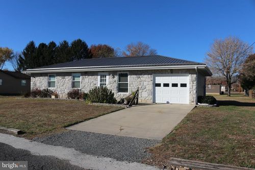 16 Jackson St, PETERSBURG, WV, 26847-9407 | Card Image