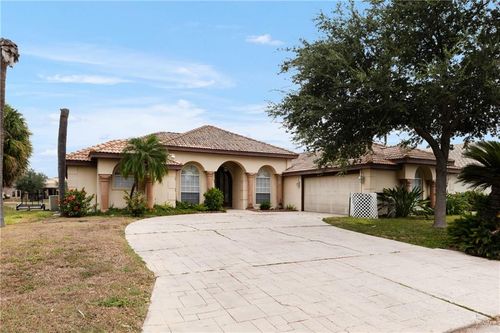 1018 Rio Grande Dr, Mission, TX, 78572-7431 | Card Image