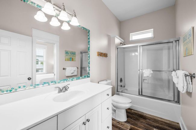 Guest Bathroom | Image 32