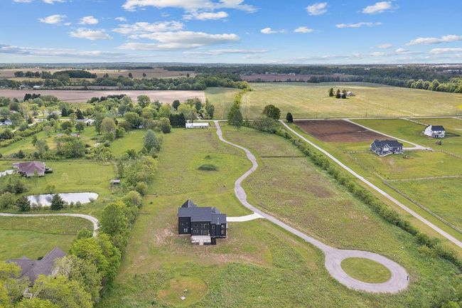 3318 S County Line Rd, House other with 4 bedrooms, 4 bathrooms and null parking in Johnstown OH | Image 95