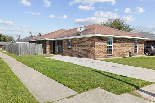 13901 03 Linden Street, New Orleans, LA, 70128 | Card Image