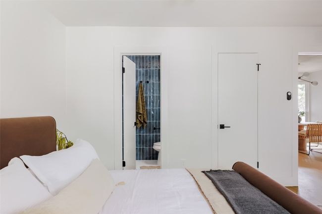 View of bedroom | Image 22