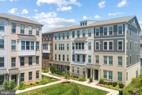 b-501 Tassita Ln, MANASSAS PARK, VA, 20111-2684 | Card Image