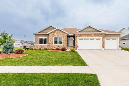 3671 Crimson Loop S, Fargo, ND, 58104-5263 | Card Image
