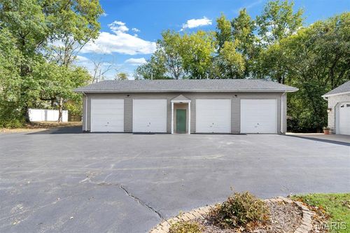 1520 Fenton Hills Rd, Fenton, MO, 63026-3209 | Card Image