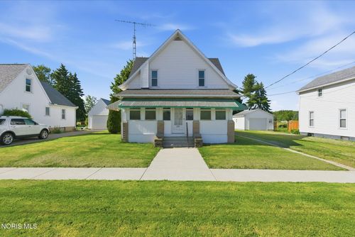 224 Kennedy Dr, Lyons, OH, 43533-9795 | Card Image