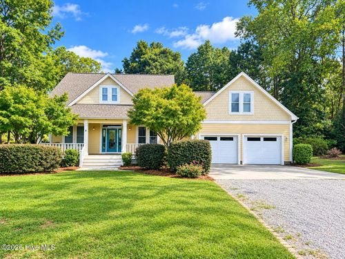 3 Grant Cir, Sneads Ferry, NC, 28460-7565 | Card Image