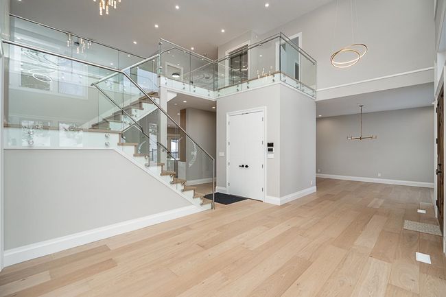 12230 267 St, House other with 8 bedrooms, 9 bathrooms and 3 parking in Maple Ridge BC | Image 5