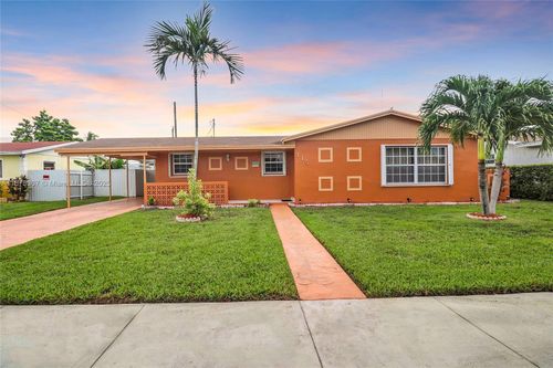 115 Ne 213th St, Miami Gardens, FL, 33179-1025 | Card Image