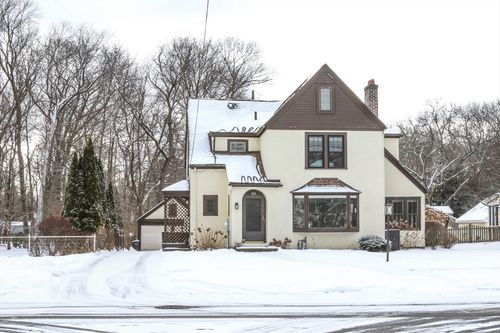 115 Wenonah Rd, Longmeadow, MA, 01106-1929 | Card Image