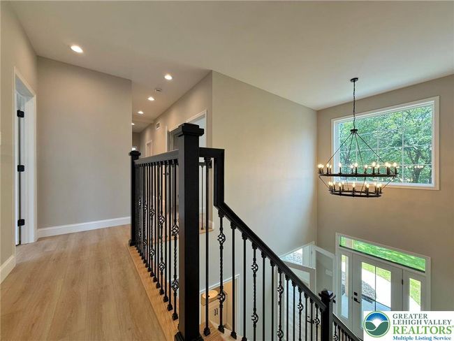 9858 Old 22, House other with 4 bedrooms, 4 bathrooms and null parking in Breinigsville PA | Image 37