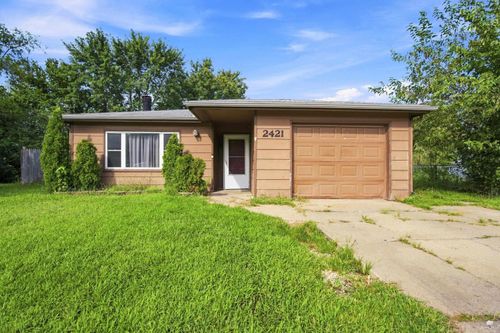 2421 Galloway Dr, Manhattan, KS, 66502-6631 | Card Image