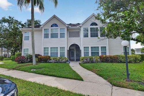 4-1975 Westminster Cir, Vero Beach, FL, 32966-8020 | Card Image
