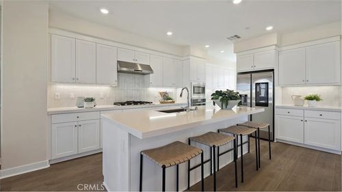 27556 Prarie Way, Valencia, CA, 91381-1788 | Card Image