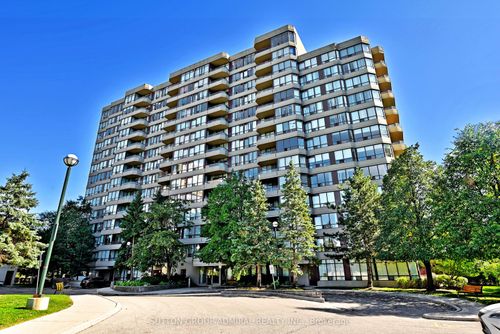 203-91 Townsgate Dr, Thornhill, ON, L4J8E8 | Card Image