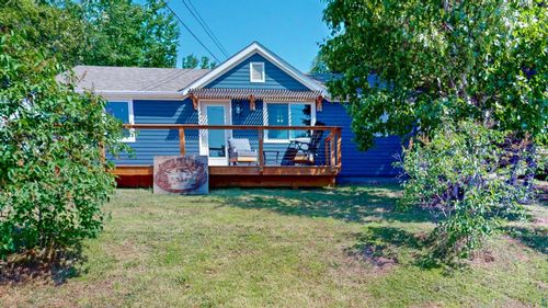 511 W 3rd St, Grand Marais, MN, 55604 | Card Image
