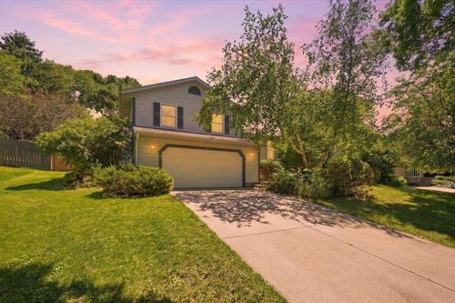2813 Maple Grove Dr, Madison, WI, 53719-1400 | Card Image