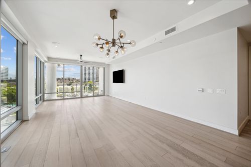 unit-505-2047 Westcreek Ln, Houston, TX, 77027-3748 | Card Image