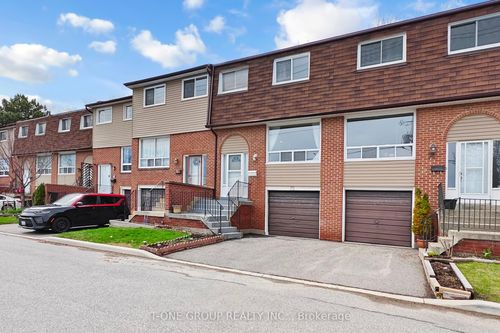 75-3025 Cedarglen Gate, Mississauga, ON, L5C2V7 | Card Image