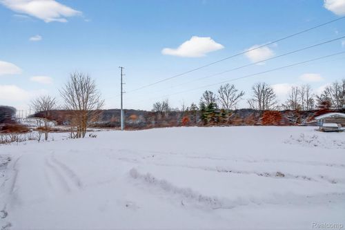 20463 Waubascon Rd, Battle Creek, MI, 49017-8069 | Card Image