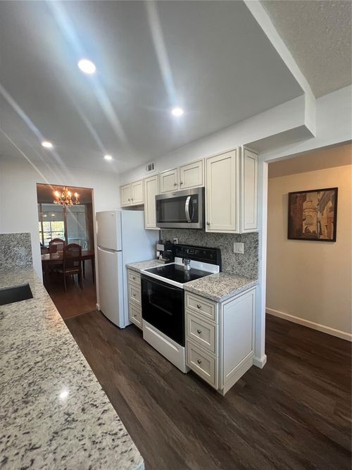 apt-434-2998 Nw 48th Ter, Lauderdale Lakes, FL, 33313-1616 | Card Image