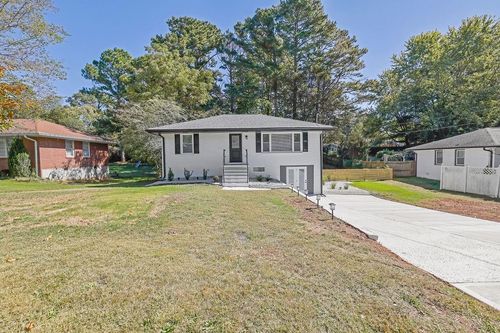 369 Virginia Pl Se, Marietta, GA, 30067-7643 | Card Image