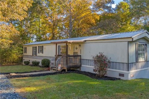 222 Sullivan Rd, Walhalla, SC, 29691-4839 | Card Image