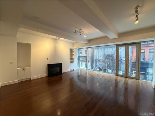 apt-3-116 W 22nd St, New York, NY, 10011-2450 | Card Image