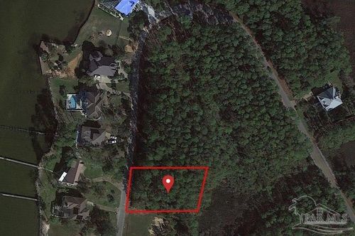 4529 Bayside Dr, Milton, FL, 32583-8423 | Card Image