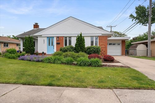 602 E Park Ave, Elmhurst, IL, 60126-3646 | Card Image