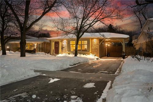 502 Bohemia Cres, Oakville, ON, L6J2K8 | Card Image