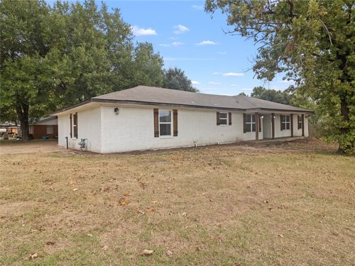 736 Bluebonnet St, Mexia, TX, 76667-8002 | Card Image