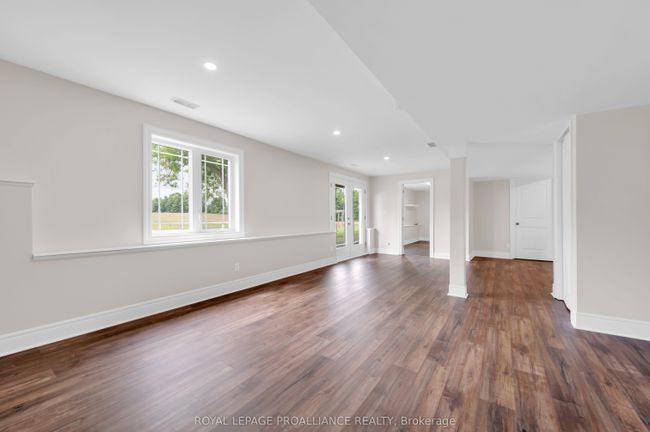 126 Squire Rd, House other with 3 bedrooms, 2 bathrooms and 8 parking in Springbrook ON | Image 21