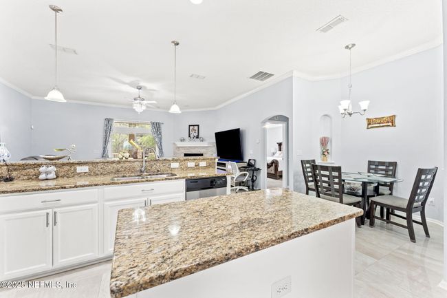 1383 King Rail Ln, House other with 4 bedrooms, 2 bathrooms and null parking in MIDDLEBURG FL | Image 10