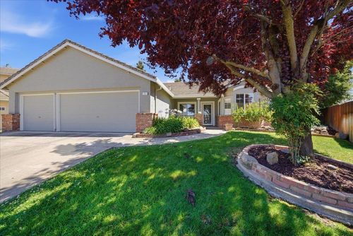 148 Clearwater Court, Roseville, CA, 95678 | Card Image