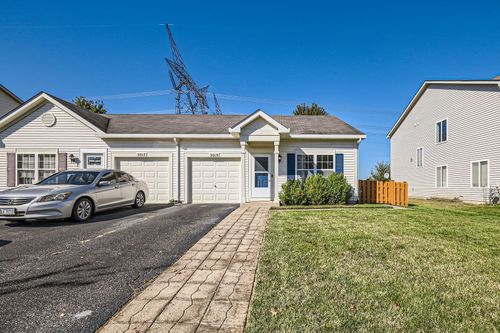 3019 Hoffman St, Plano, IL, 60545-1988 | Card Image