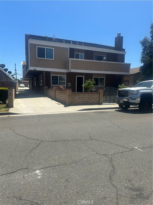 4-7782 Newman Ave, Huntington Beach, CA, 92647-6832 | Card Image