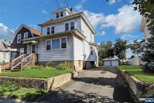 447 Post Ave, Lyndhurst, NJ, 07071-2422 | Card Image